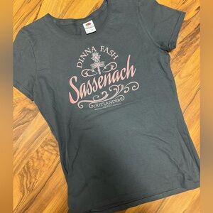 NWOT size medium Outlander T shirt